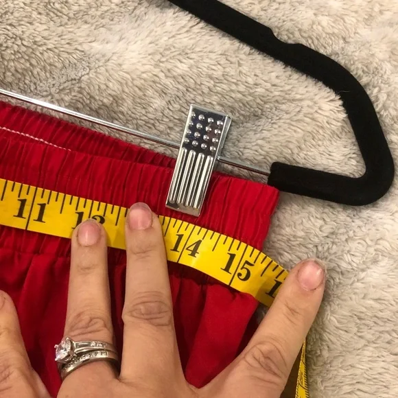 Red ruffle skirt - Picture 5 of 5